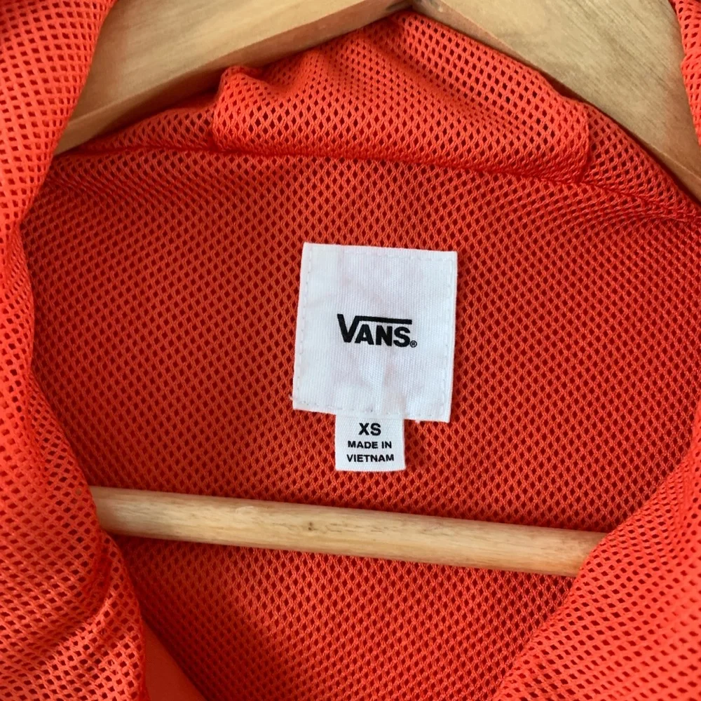Woman’s Vans Spring Jacket - Picture 3 of 4